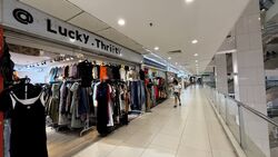 Lucky Plaza (D9), Retail #532532091